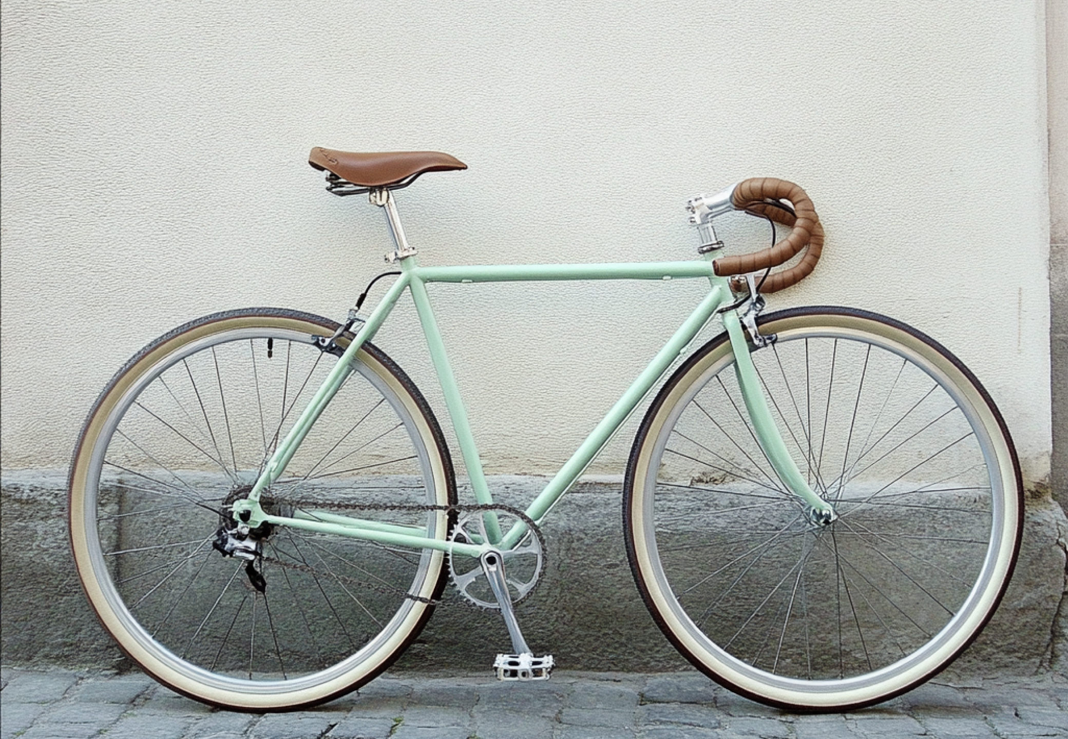 What is a Cruiser Bike? Key Features Explained